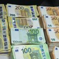 Pokušao da prenese 220.000 evra preko granice: Policija pretresla "golf 7" na graničnom prelazu Špiljani, pa u fabričkim…