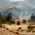 Топлотни талас ’Кербер’: Нови пожари у Грчкој, ватрогасац на Родосу: „Узалудно је“