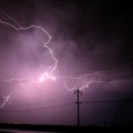 Obrušio se krov zgrade Katastrofa u Mladenovcu posle nevremena (foto, video)