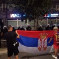 „Hoćemo izbore“ i „Pumpaj, pumpaj“ : Protestna šetnja prošla centrom Kragujevca