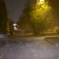 Snažno nevreme pogodilo Hrvatsku: Ulice poplavljene, grad pljušti, pucaju gromovi: Najavljeni olujni udari vetra (video)