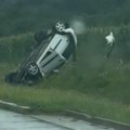 Detalji jezivog sudara kod Kraljeva Miljan je vozači automobilom sleteo sa puta i prevrnuo se na bok