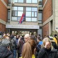 FOTO, VIDEO: Nezavisni sindikat Filozofskog fakulteta održao prvi jednočasovni protest