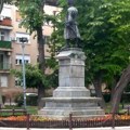 Улепшавање града: У центру Пожаревца засађене бројне цветне леје