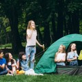 Razmišljate o kampu za decu ovog leta? Evo koliko roditelji u Srbiji moraju da izdvoje za boravak u prirodi