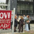 Senat odlučuje o izboru u zvanje profesora Mihića: Ispred Rektorata kolege, studenti i građani