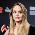 Potresna ispovest Anđeline Džoli o raku, majci i deci: "Vreme mi ističe, decu pripremam na to..."