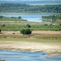 Rekordno nizak Dunav Beogradu doneo novu obalu