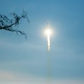 Svemirska meduza: Fenomen na nebu iznad ruskog kosmodroma nakon lansiranja rakete „Sojuz“ /video/
