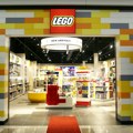 Lego planira da do 2026. polovinu plastičnih kockica proizvede od recikliranih materijala