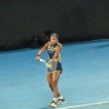 Amerikanka srušila najbolju na svetu: Gof pobedila Sabalenku i plasirala se u finale završnog WTA turnira u Rijadu