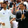 Pa kako bez njega ovo da prođe? Kralj VImbldona je stigao! Federer došao da gleda Đokovićev meč, evo ko će mu praviti društvo…