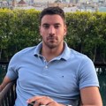 Vlada Vuksanović u 47.: Godini izgleda kao da mu je 20! Devojke su ludele za njim, sad objavio golišavu fotku sa plaže i bacio…