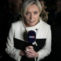 Marin Le Pen pozvala Lekornija da se „odrekne makronizma"
