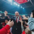 Zvezdo, ne daj da stane!