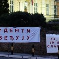 Studenti iz Prokuplja pozvali građane na skup u Beogradu, postavili transparent ispred sedišta grada