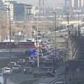 Lančani sudar pet automobila na Novom Beogradu, sedam osoba povređeno (FOTO)