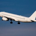 70 Putnika u avionu odjednom osetilo mučninu Drama na letu za Frankfurt, niko ne zna šta se desilo: Dojurilo 15 kola Hitne…