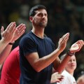 Novak sa tribina uz Srbiju: Najveći svih vremena došao sa decom da podrži Orlove! (foto)