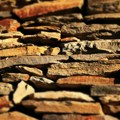 Održivost kao motiv savremene gradnje: Tradicionalni materijali u novoj ulozi