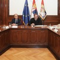 Vučić razgovarao sa članovima energetskog tima o NIS-u; Handanović Đedović: "Čekamo vesti iz Amerike"