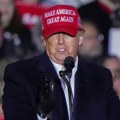 "Ovo će biti uzrok sledećeg MAGA civilnog rata": Trampov pokret pokazuje pukotine, preti da mu se rasplamsa sukob kod kuće dok…