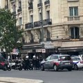 "Alah mi je ovo naredio": Muškarac noževima napao tri žene u Parizu, isplivali novi detalji (video)