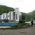 „Planinka“ hotel u Kuršumlijskoj banji platila manje od subvencija i realne cene, Savet predlaže raskid ugovora