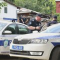 Krvavi obračun u Novom Sadu: Grupa mladića se sukobila u stanu, jedan izboden, drugi skočio sa 3. sprata da se spase
