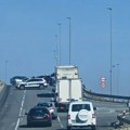 Dve osobe povređene u saobraćajnoj nezgodi na drenovačkoj petlji