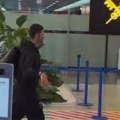 Pogledajte kako su Kinezi ispratili Novaka Đokovića na aerodromu nakon poraza u Šangaju