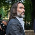 Rasel Brend: Prijatelji ne žele ni motkom da me taknu