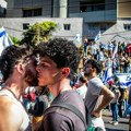 Izraelski Vrhovni sud prelomio: Istopolnim parovima odobreno pravo na usvajanje dece