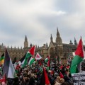 Zatvoren simbol Londona: Demonstranti blokirali čuveni pokretni most