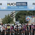 Počela biciklistička trka "Gran fondo Novi Sad" Biciklisti iz celog sveta voze po Fruškoj gori i do 100km