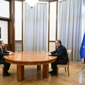 Vučić prima u oproštajnu posetu šefa Delegacije EU Emanuelea Žiofrea