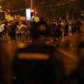 Vučić ispred razbijenih SNS prostorija najavio akciju države: „Gonićemo ih mnogo više, brže i snažnije“