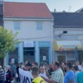 I Bela Palanka protiv blokade. Medju šetačima i Piroćanci, Babušničani ...