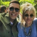 Boki 13 doneo rakiju na grob Marine Tucaković pa se kroz suze prisetio: "Želela je da umre i ode kod sina"