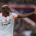 Galatasaraj se hitno oglasio: Osimen slomio ruku u toku meča Lige šampiona, možda mora i na operaciju