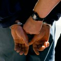 Пресретао баке по Новом Саду и кидао им злато с врата! Ухапшен младић (27), долијао после 2 месеца!