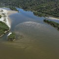 Komisija za planove raspravlja o "Novom Sadu na vodi", nezadovoljni građani i opozicioni odbornici napustili salu