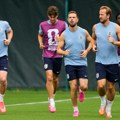Bum! Čelsi predstavio novo pojačanje! Henderson potpisao ugovor do 2028. godine!