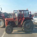 FOTO Poljoprivrednici blokiraju puteve širom Vojvodine: Protest će trajati do sumraka