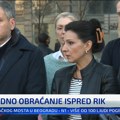 Marinika Tepić i Miroslav Aleksić se obratili građanima ispred zgrade RIK: Tražimo uključenje u Dnevnik 2 na RTS-u, treba…