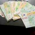 Pošteni pronalazač! Starac u Orahovcu pronašao 10.000 evra!