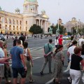 Demonstranti koji su blokirali prugu povukli se sa stanica Prokop i Novi Beograd