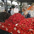 Inflacija u aprilu pala na četiri odsto, cene hrane opet rastu