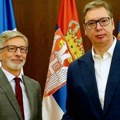Vučić prima u oproštajnu posetu ambasadora Francuske Pjera Košara