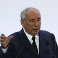 Francuski premijer: „Moramo više da radimo“ – predlaže ukidanje praznika i nove rezove